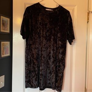 Black velvet top